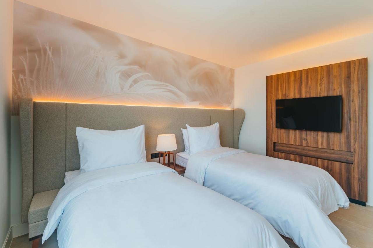 Radisson Blu Aruba Hotell Palm Beach Exteriör bild